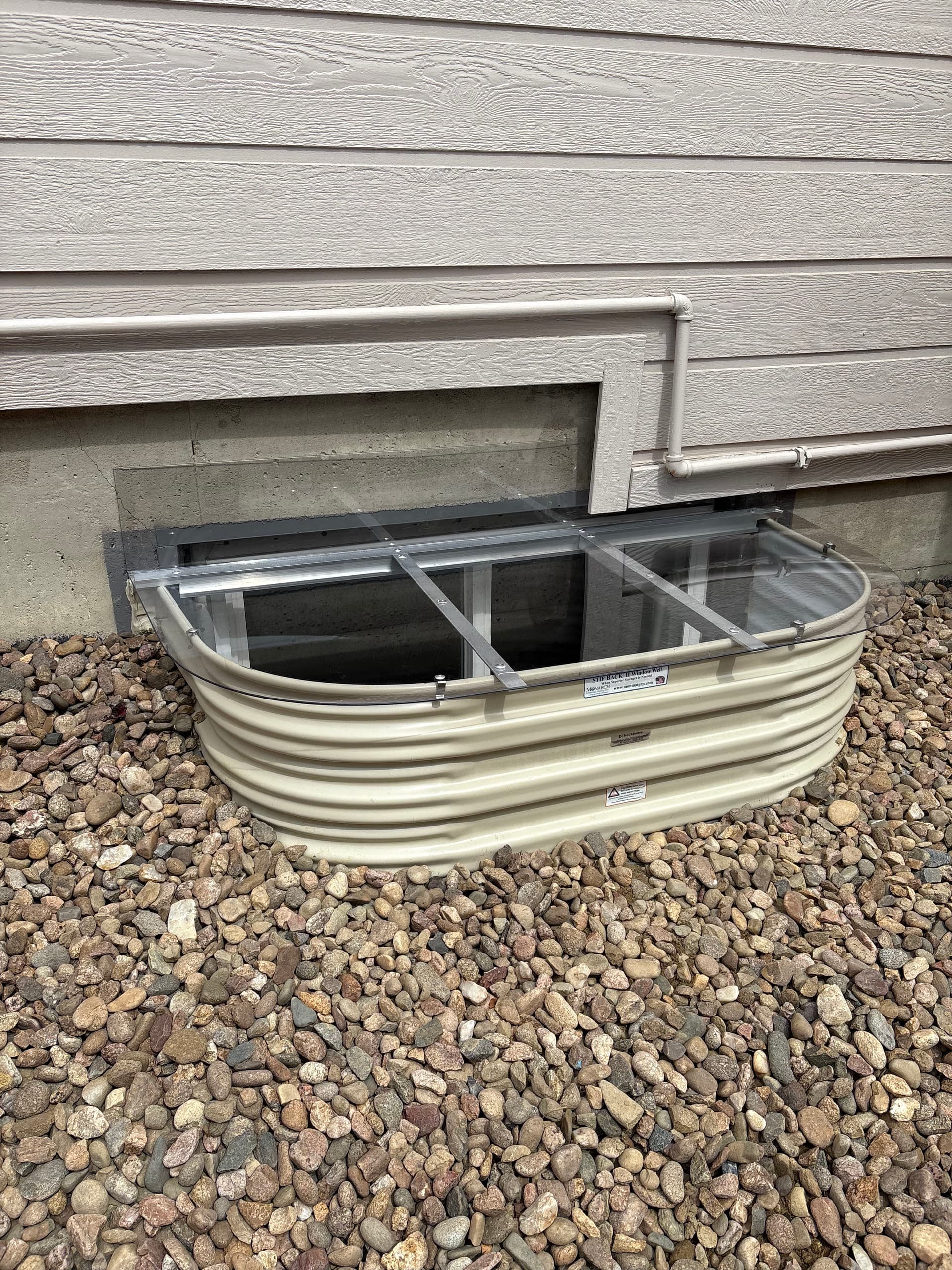 Gallery photos for Window Well covers, Stone Fire pits and outdoor work we love: Image #7