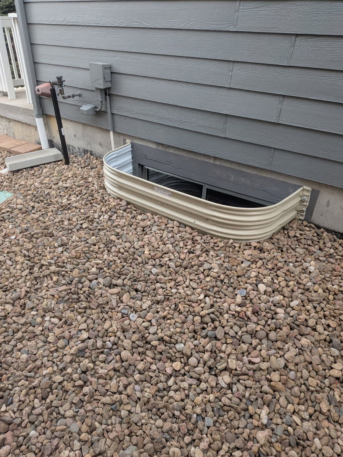 Gallery photos for Rusted Basement Window Well Replaced With a Galvanized Rebuild: Image #2