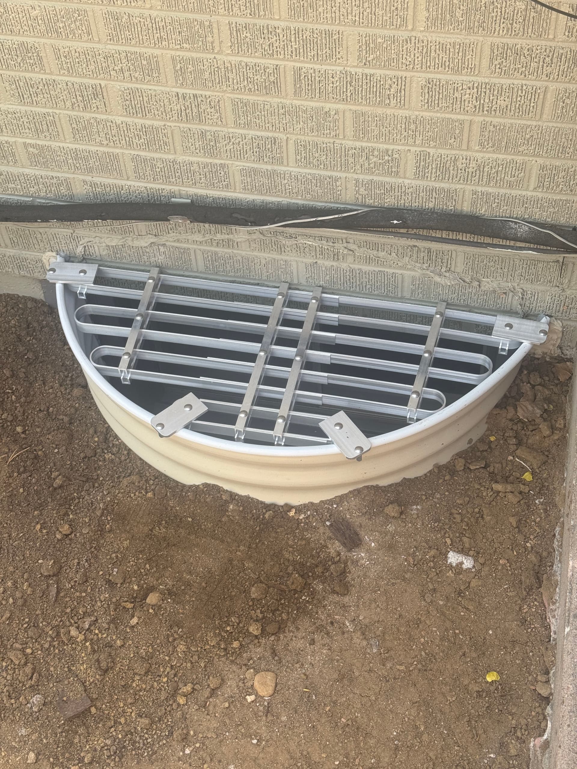 Gallery photos for Window Well Replacements That Work in Any Setup: Image #3